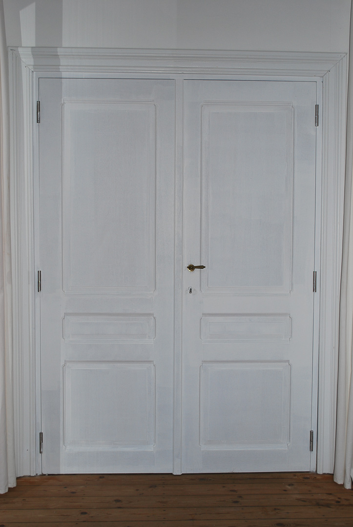 WoodCreation Meuble sur mesure Porte et escalier Hall d'entrée