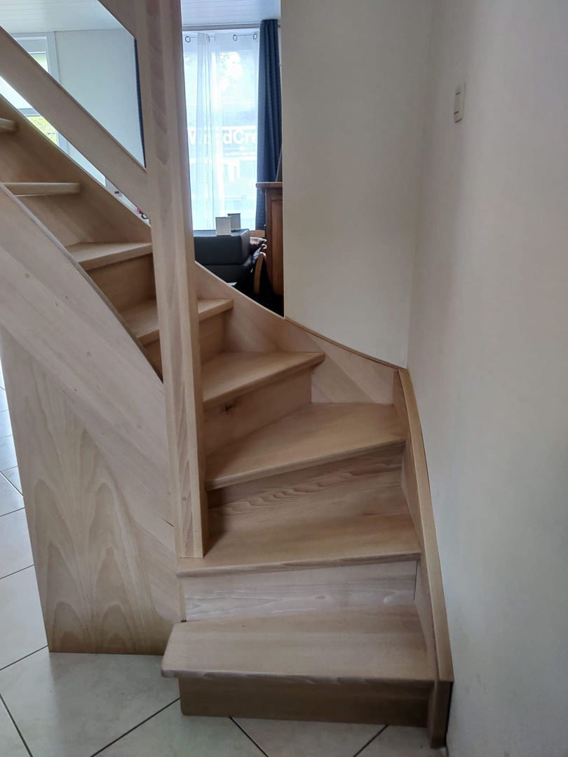 WoodCreation Meuble sur mesure Dressing et Placard Porte et escalier Meuble TV Salle de bain